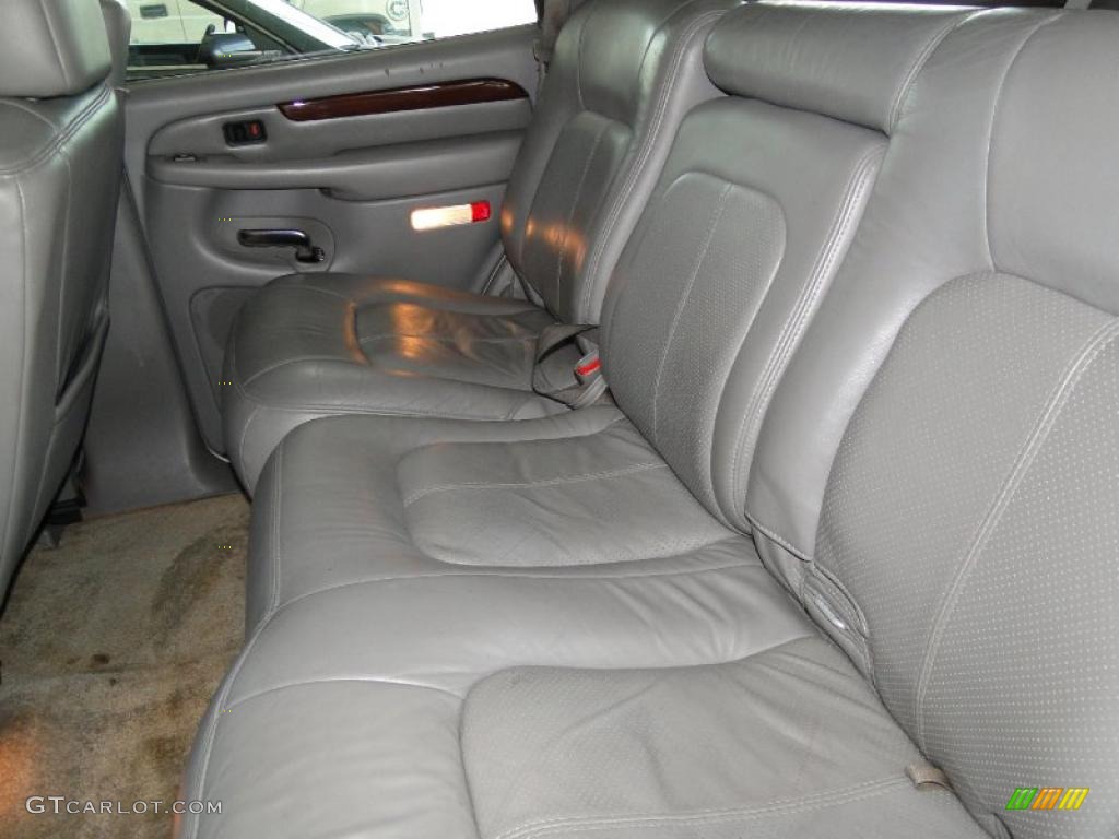 2002 Escalade AWD - Silver Sand / Pewter photo #29