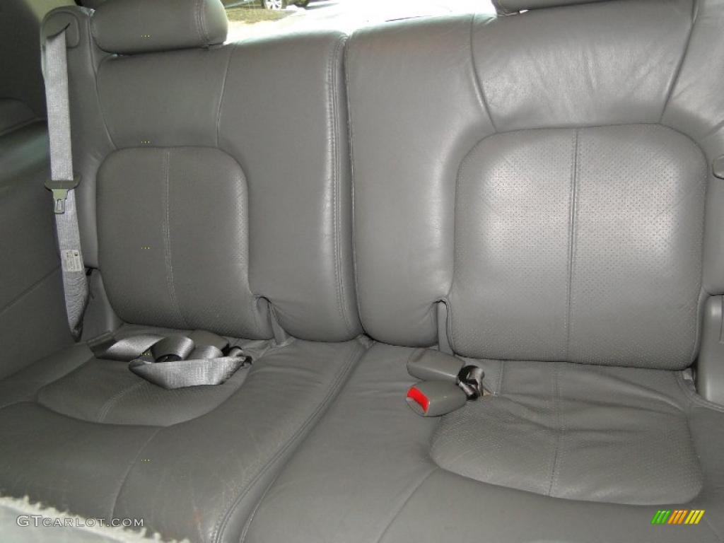 2002 Escalade AWD - Silver Sand / Pewter photo #33