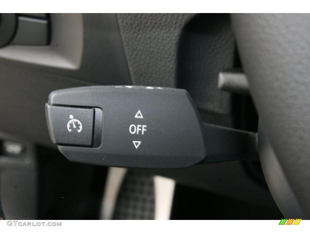2011 BMW M3 Coupe Controls Photo #49690857