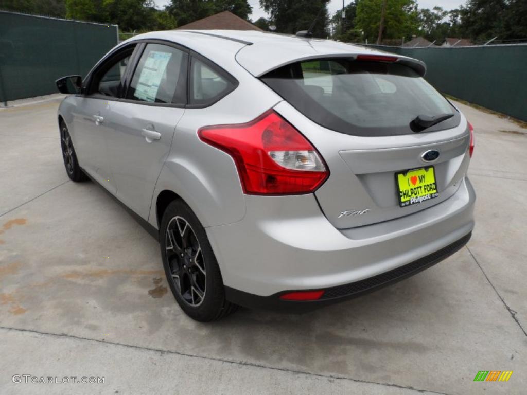 2012 Focus SE Sport 5-Door - Ingot Silver Metallic / Charcoal Black photo #5