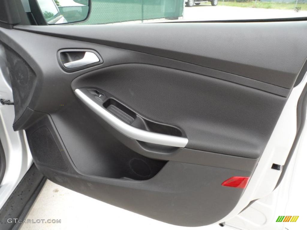 2012 Ford Focus SE Sport 5-Door Charcoal Black Door Panel Photo #49691640