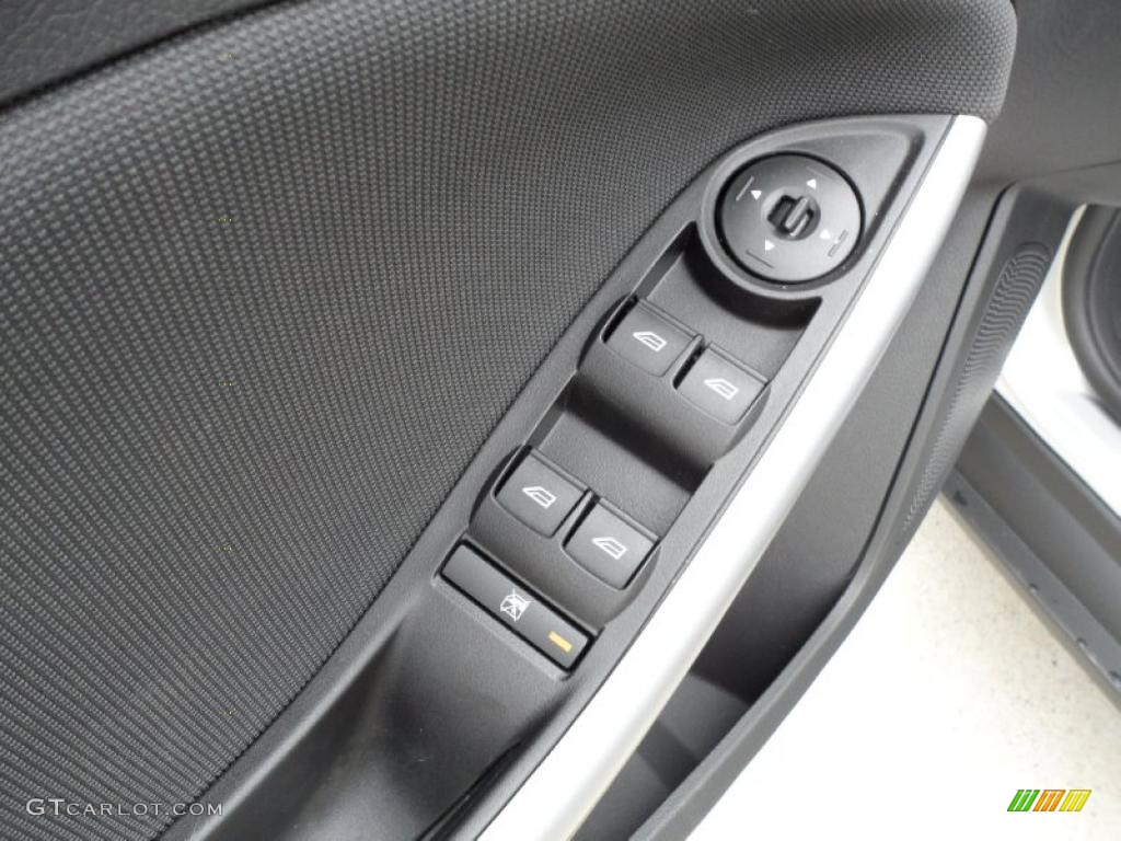 2012 Focus SE Sport 5-Door - Ingot Silver Metallic / Charcoal Black photo #27