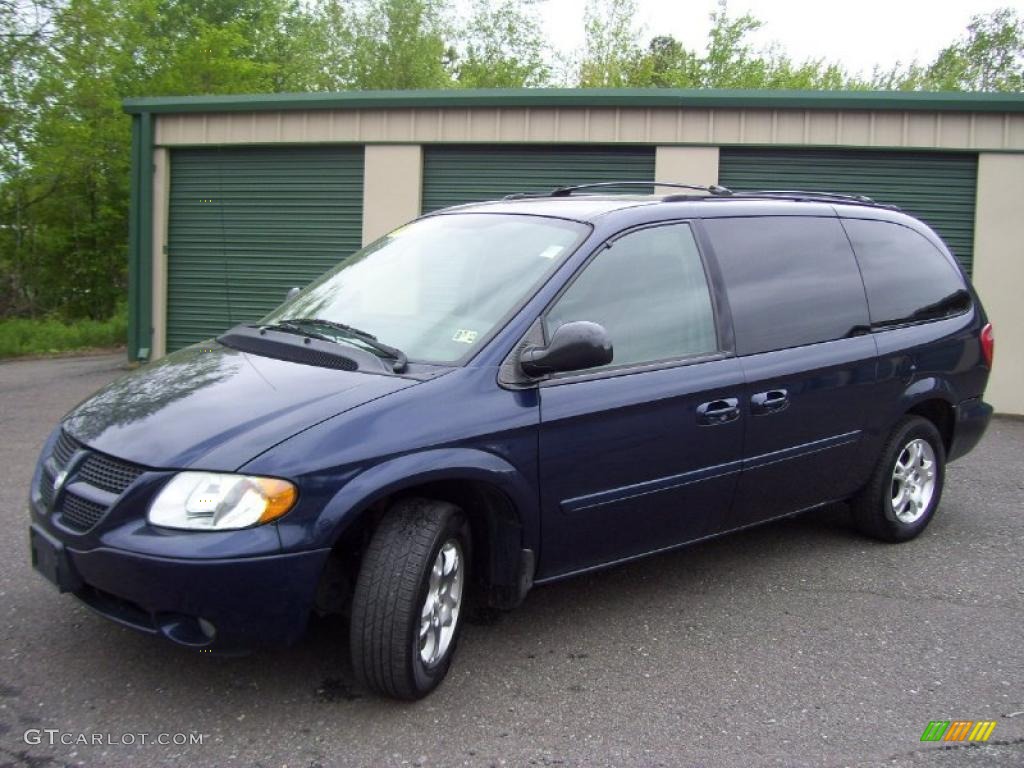 2004 Grand Caravan SXT - Midnight Blue Pearl / Medium Slate Gray photo #1