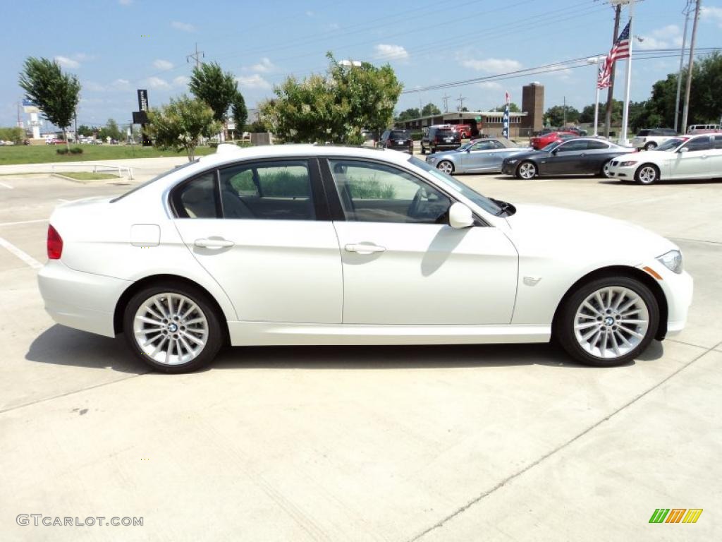 2011 3 Series 335d Sedan - Alpine White / Beige photo #4