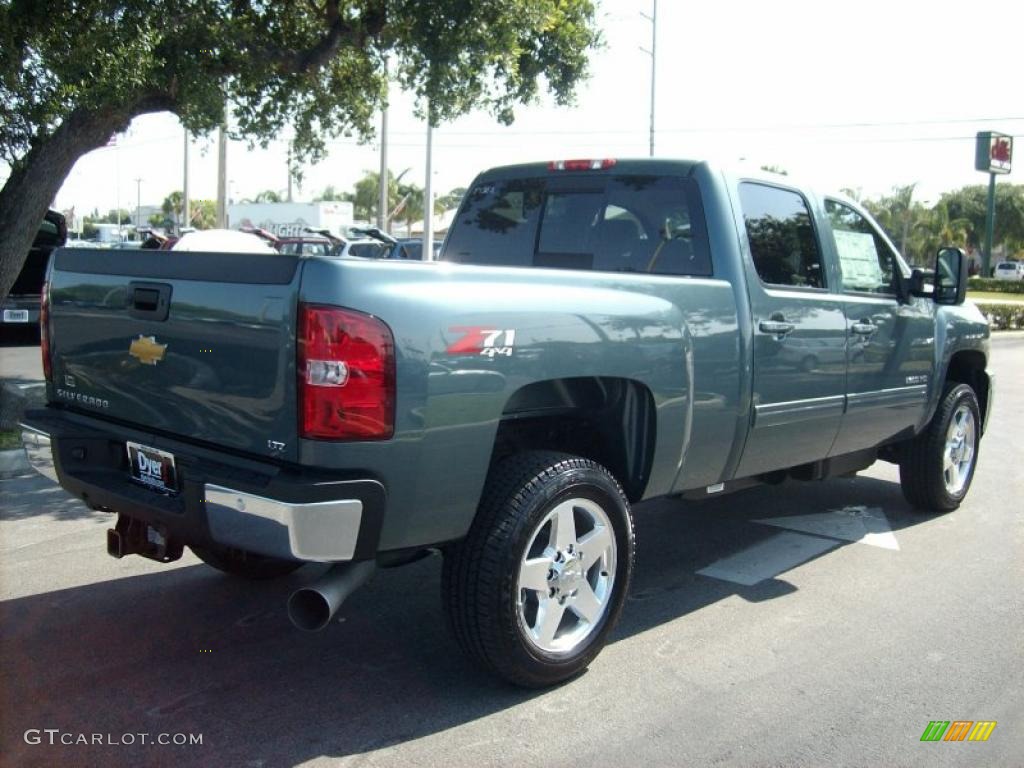 2011 Silverado 2500HD LTZ Crew Cab 4x4 - Blue Granite Metallic / Light Titanium/Dark Titanium photo #12