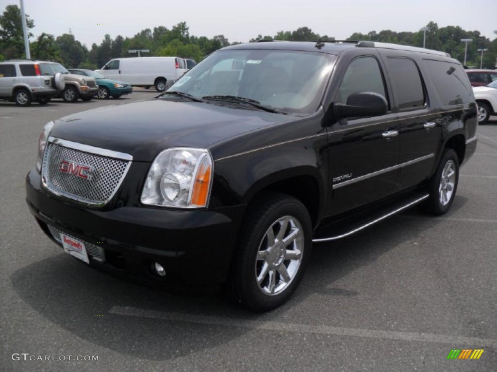 2011 Yukon XL Denali AWD - Onyx Black / Cocoa/Light Cashmere photo #1