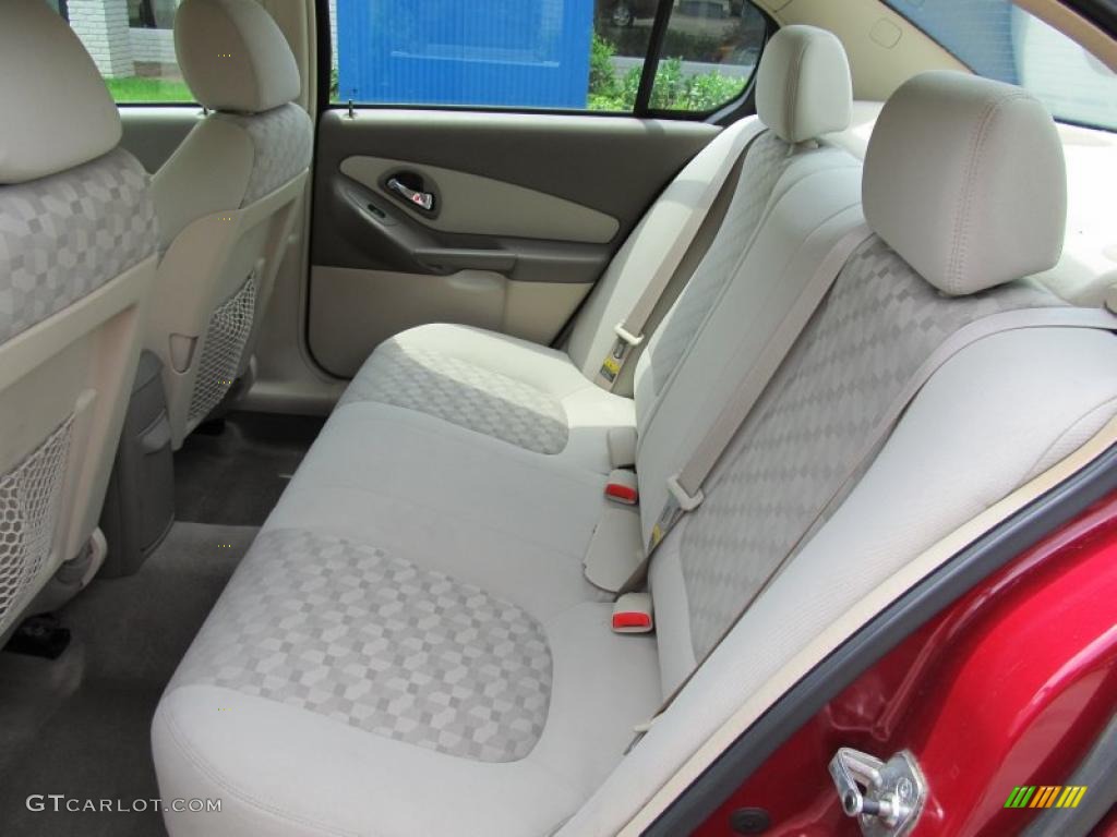 Gray Interior 2004 Chevrolet Malibu LS V6 Sedan Photo #49701247