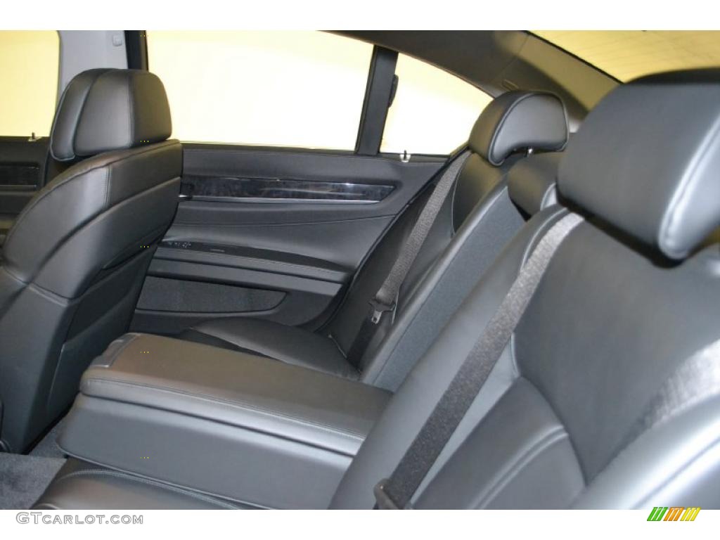 2011 7 Series 750i Sedan - Alpine White / Black photo #16