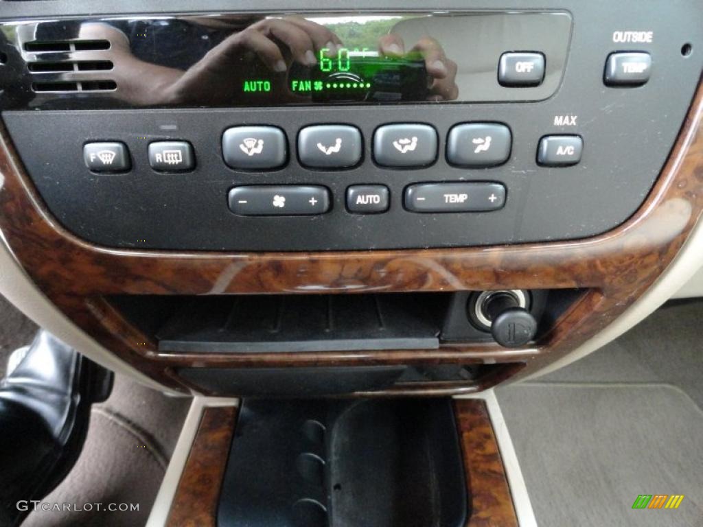 2001 Mercury Sable LS Premium Sedan Controls Photo #49702942