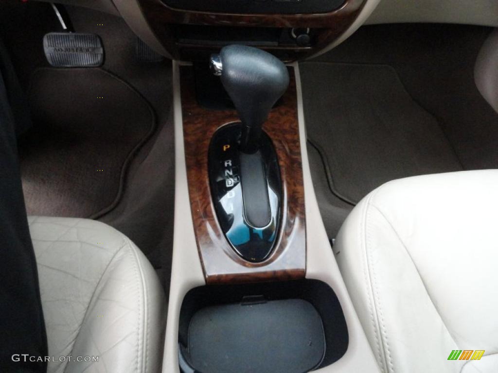 2001 Mercury Sable LS Premium Sedan Transmission Photos