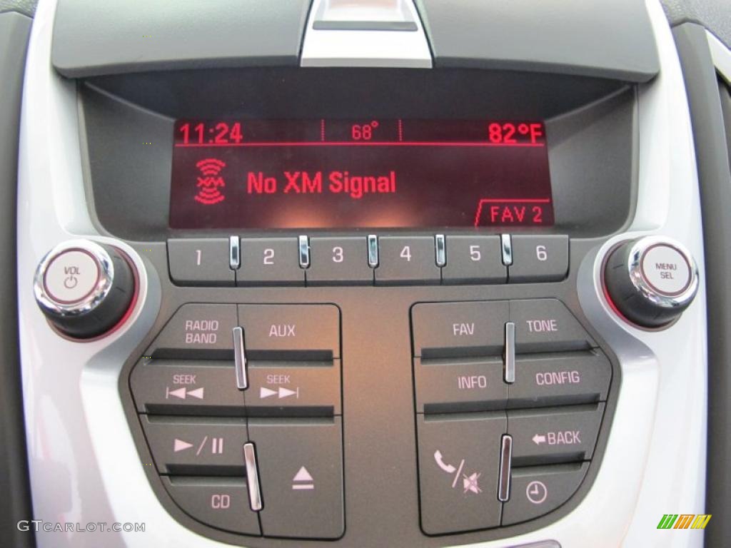 2011 GMC Terrain SLT Controls Photo #49705255