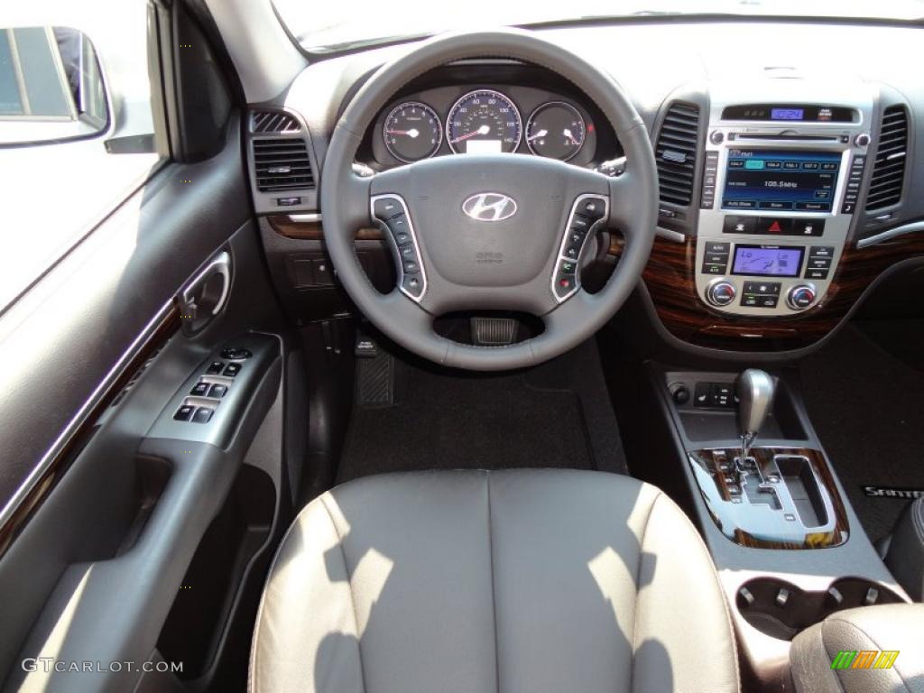 2010 Hyundai Santa Fe Limited Gray Dashboard Photo #49706734