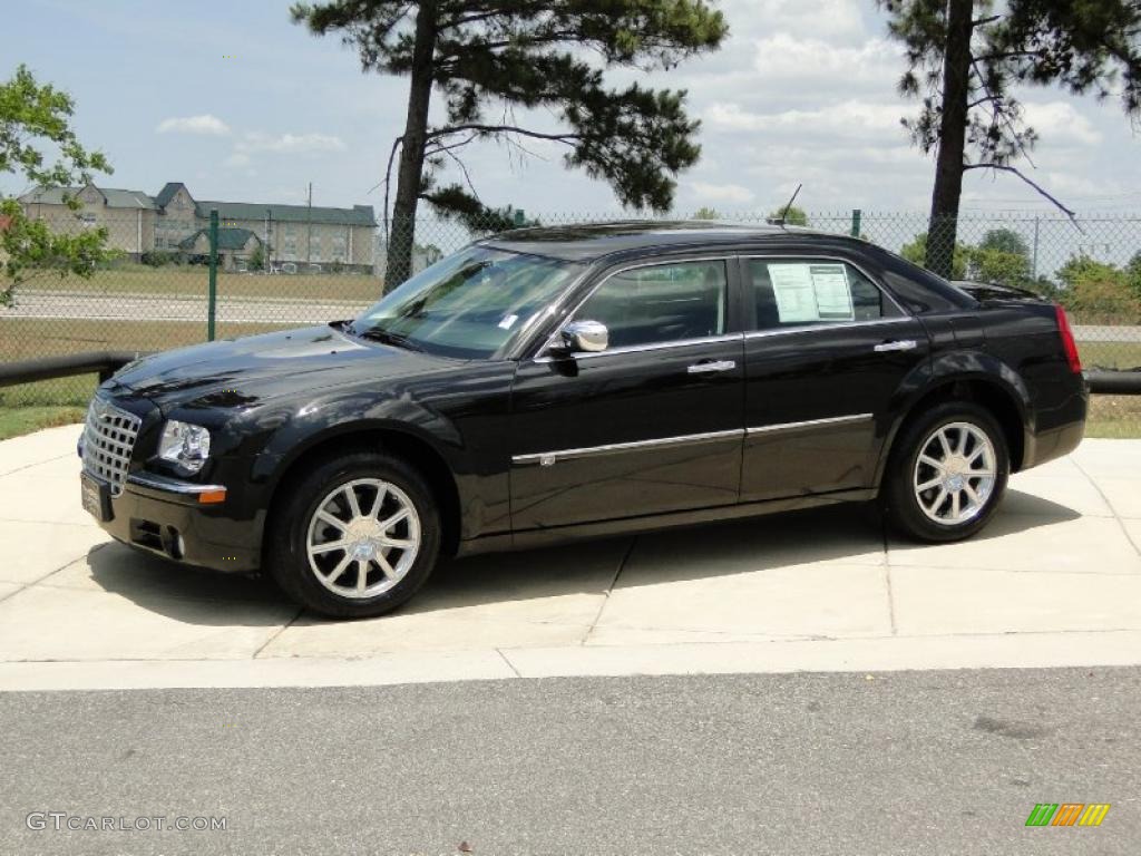 2008 300 C HEMI AWD - Brilliant Black Crystal Pearl / Dark Slate Gray photo #8