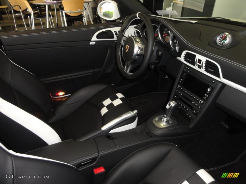 Black/Speedster Details Interior 2011 Porsche 911 Speedster Photo #49713178