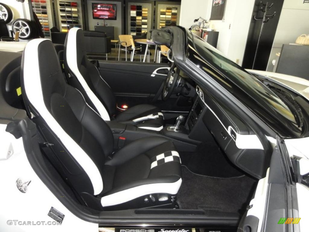 Black/Speedster Details Interior 2011 Porsche 911 Speedster Photo #49713193