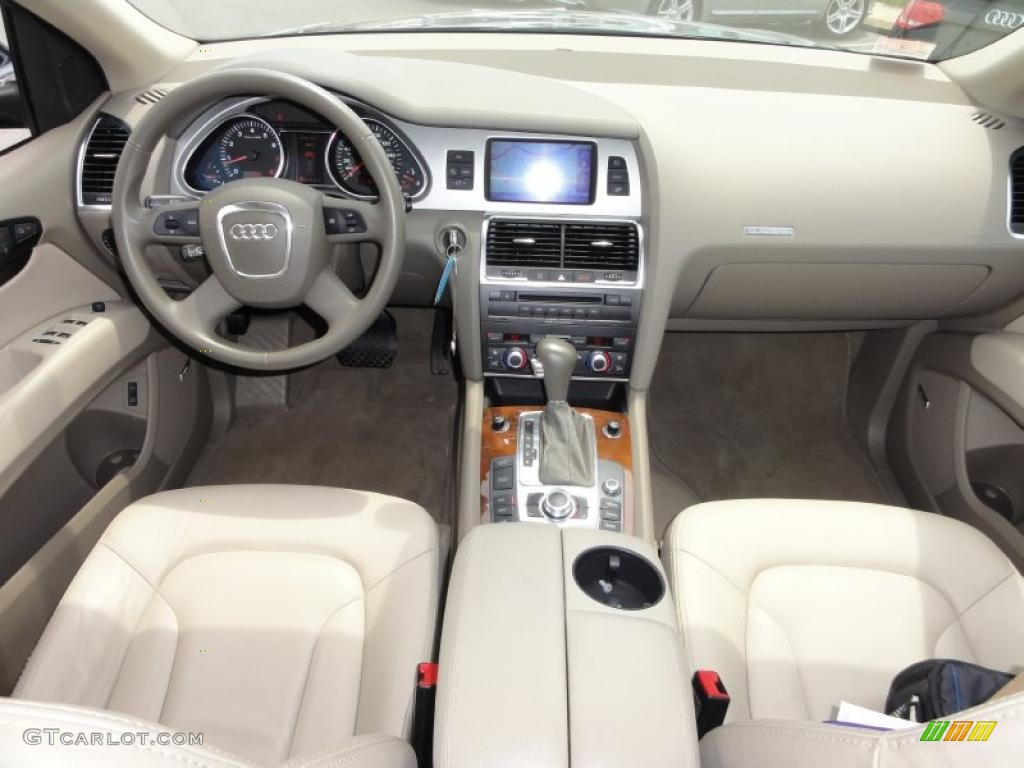 2008 Audi Q7 3.6 Premium quattro Cardamom Beige Dashboard Photo #49713889