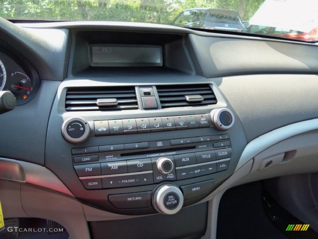 2009 Honda Accord EX V6 Sedan Controls Photo #49714057