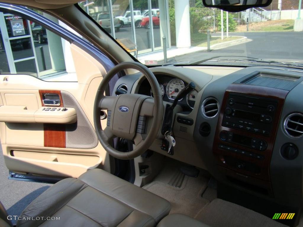 2005 F150 Lariat SuperCrew - Medium Wedgewood Blue Metallic / Tan photo #16