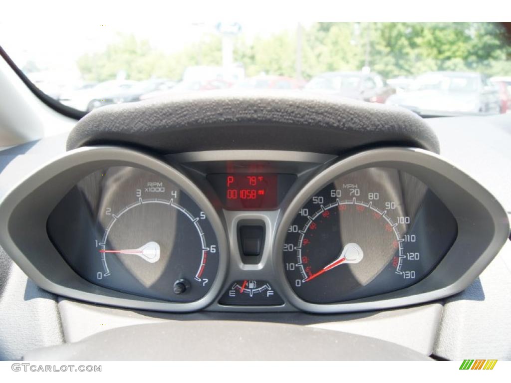 2011 Ford Fiesta SE Hatchback Gauges Photo #49716262