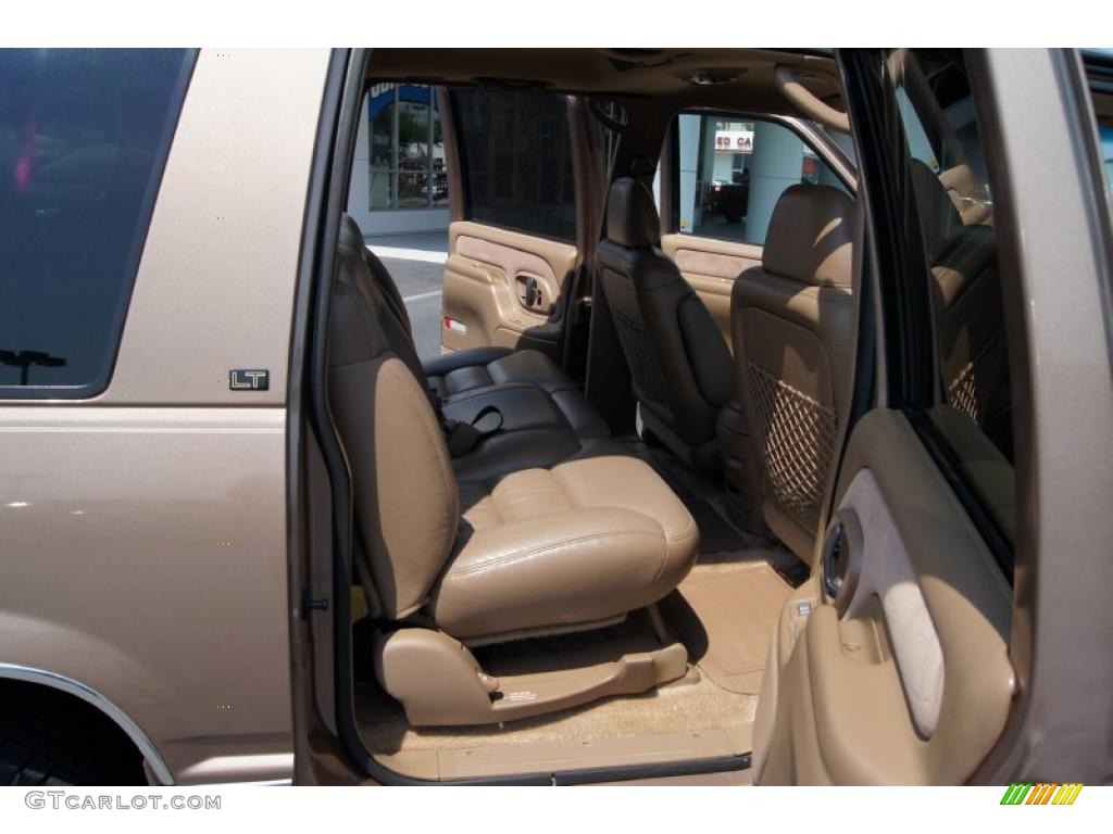 Beige Interior 1995 Chevrolet Suburban K1500 LT 4x4 Photo #49716598