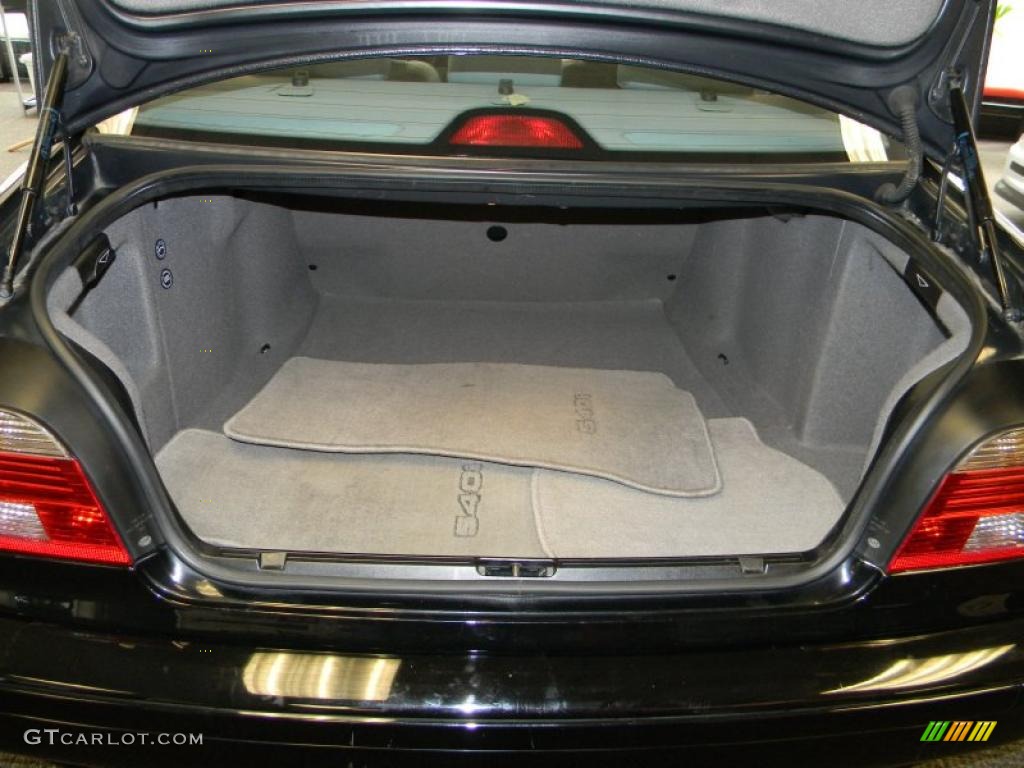 2001 BMW 5 Series 540i Sedan Trunk Photo #49717690