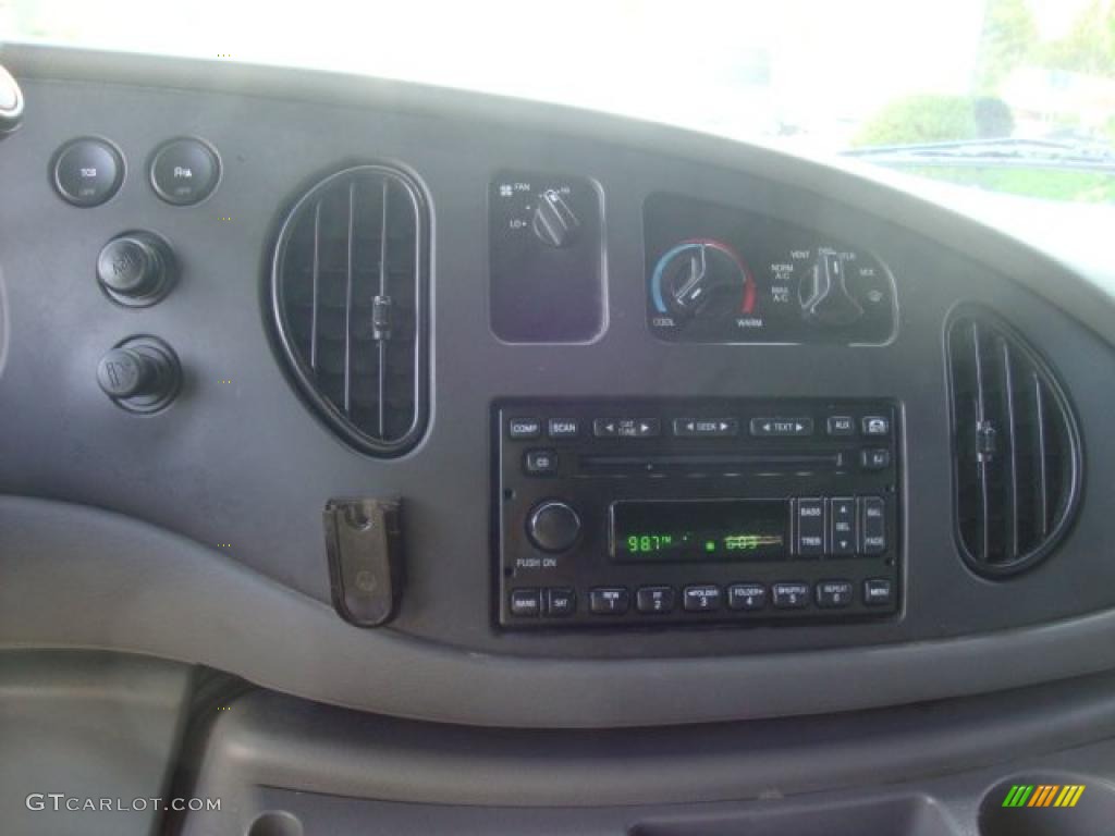 2008 Ford E Series Van E250 Super Duty Commericial Controls Photo #49719472