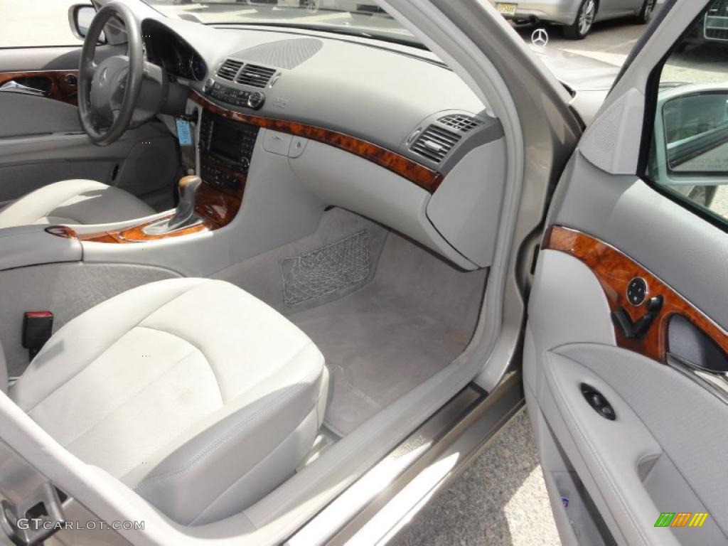 Ash Interior 2005 Mercedes-Benz E 320 CDI Sedan Photo #49719652