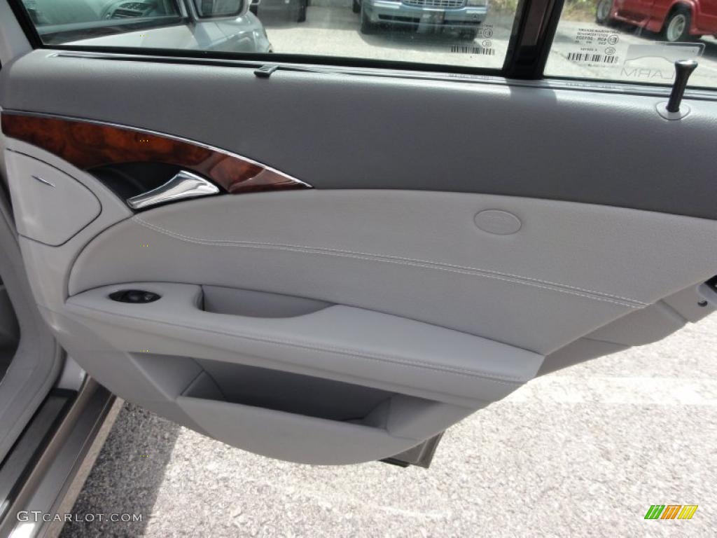 2005 Mercedes-Benz E 320 CDI Sedan Ash Door Panel Photo #49719760
