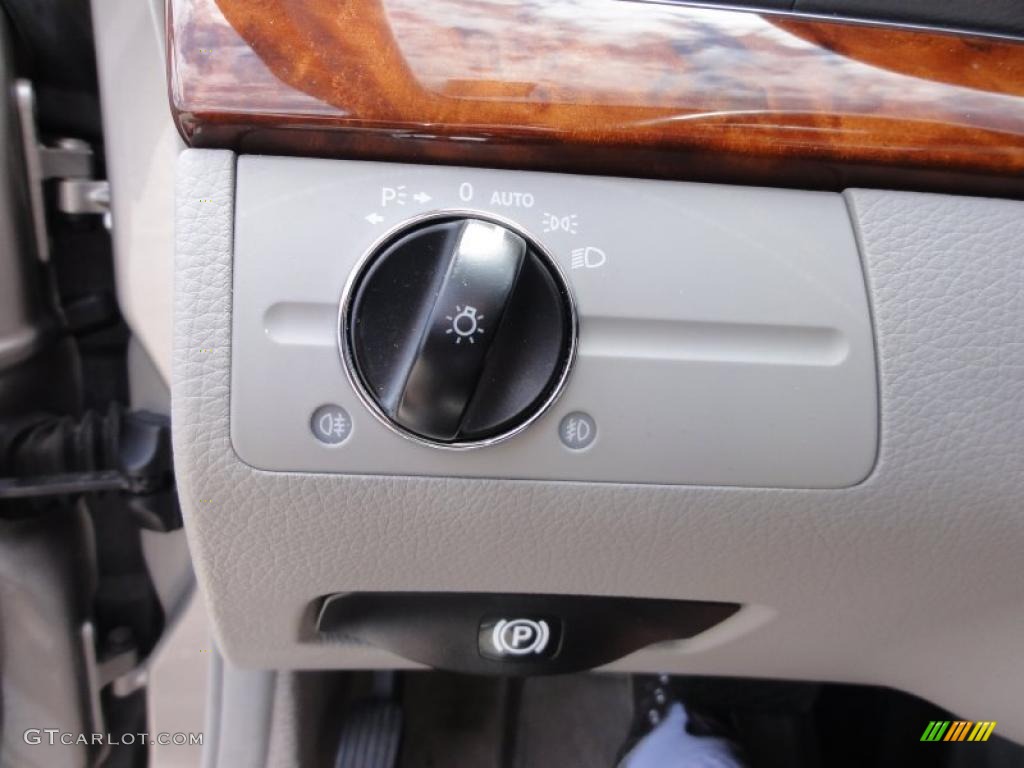 2005 Mercedes-Benz E 320 CDI Sedan Controls Photo #49720168
