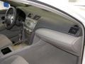 Super White - Camry LE Photo No. 25