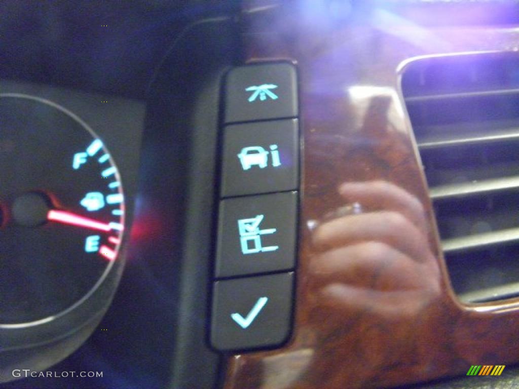 2006 Impala LTZ - Sport Red Metallic / Ebony Black photo #24