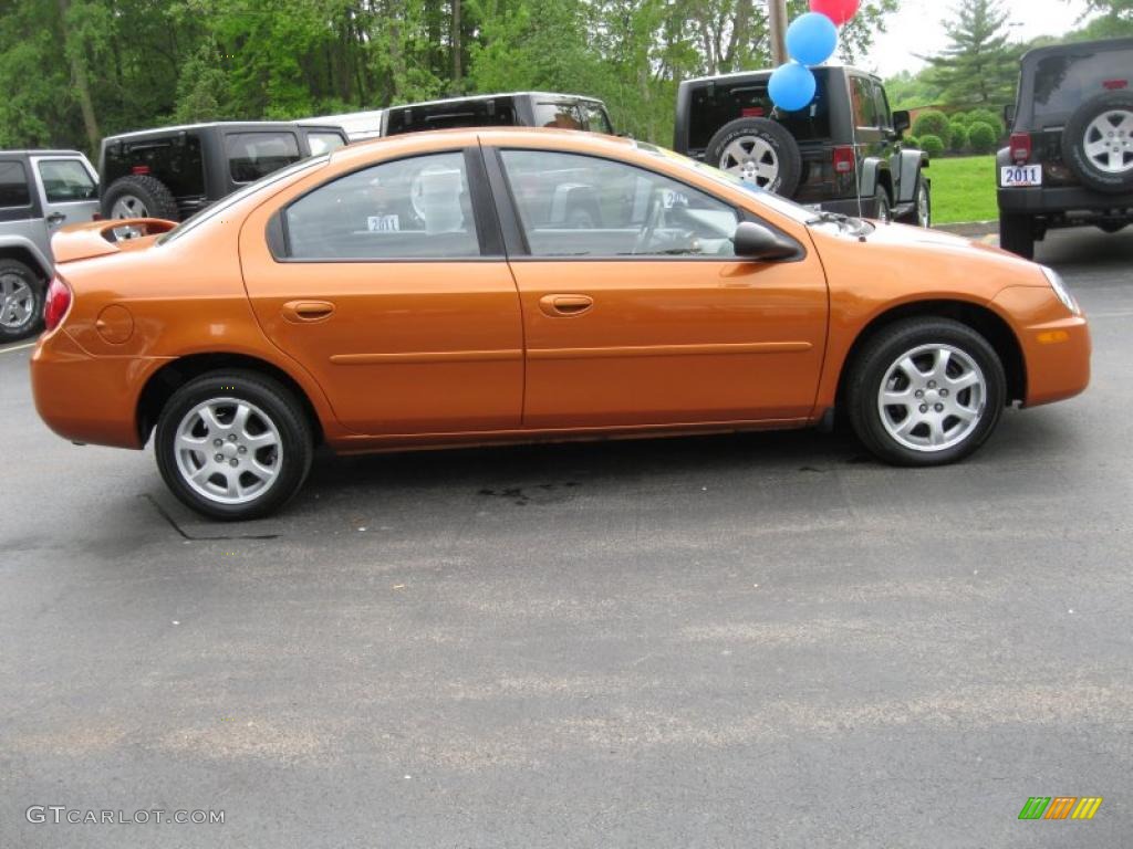 Orange Blast Pearlcoat 2005 Dodge Neon SXT Exterior Photo #49721926