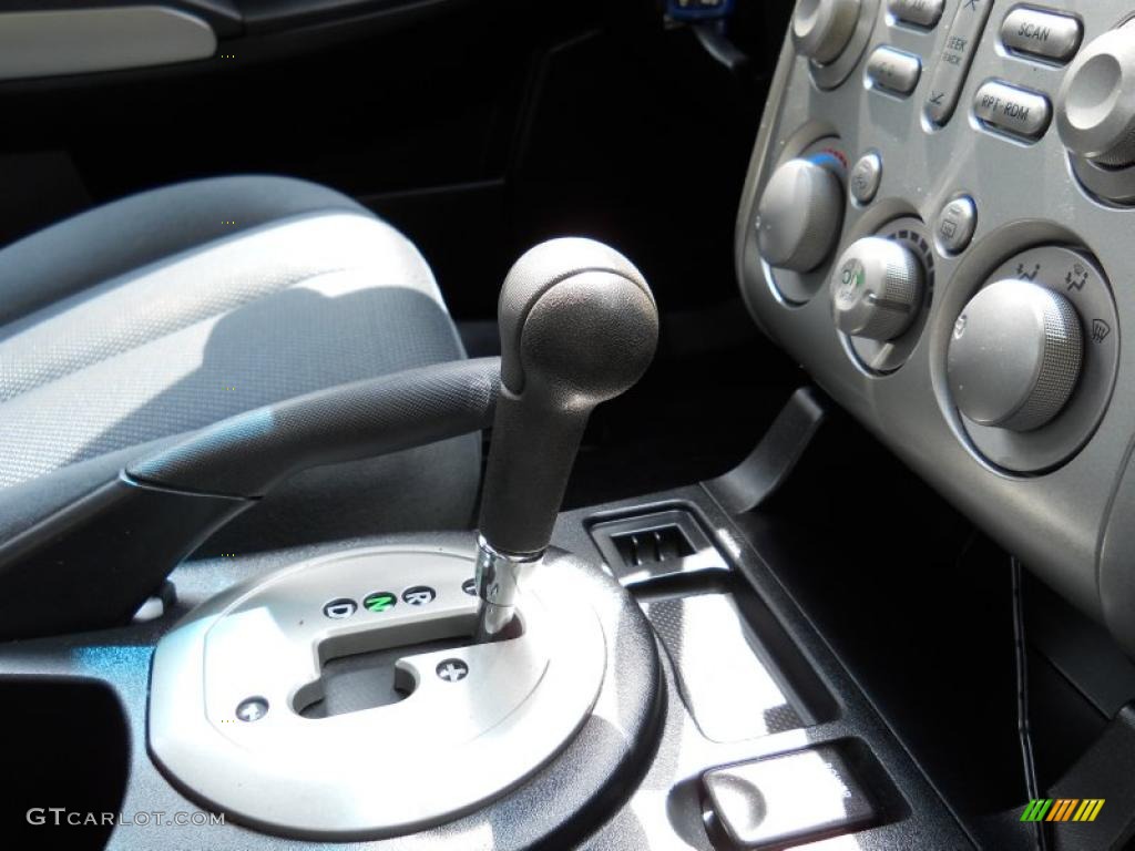 2004 Mitsubishi Galant LS 4 Speed Automatic Transmission Photo #49722352