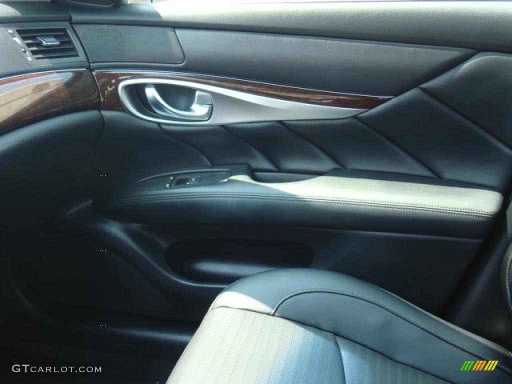 2011 Infiniti M 37 S Sedan Graphite Door Panel Photo #49723780