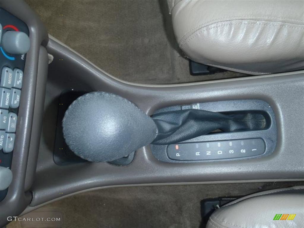 1999 Pontiac Grand Prix GT Coupe Transmission Photos