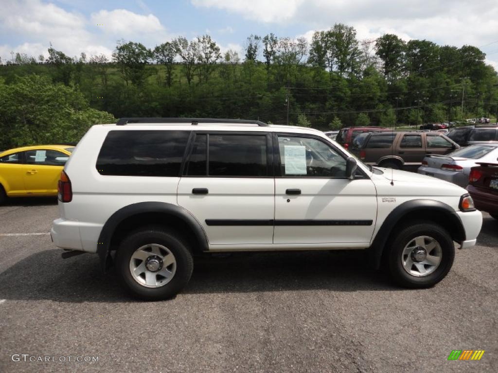 Summit White 2002 Mitsubishi Montero Sport LS 4x4 Exterior Photo #49727263