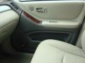 2004 Super White Toyota Highlander Limited V6 4WD  photo #19