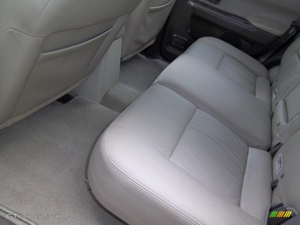Tan Interior 2002 Mitsubishi Montero Sport XLS 4x4 Photo #49734004
