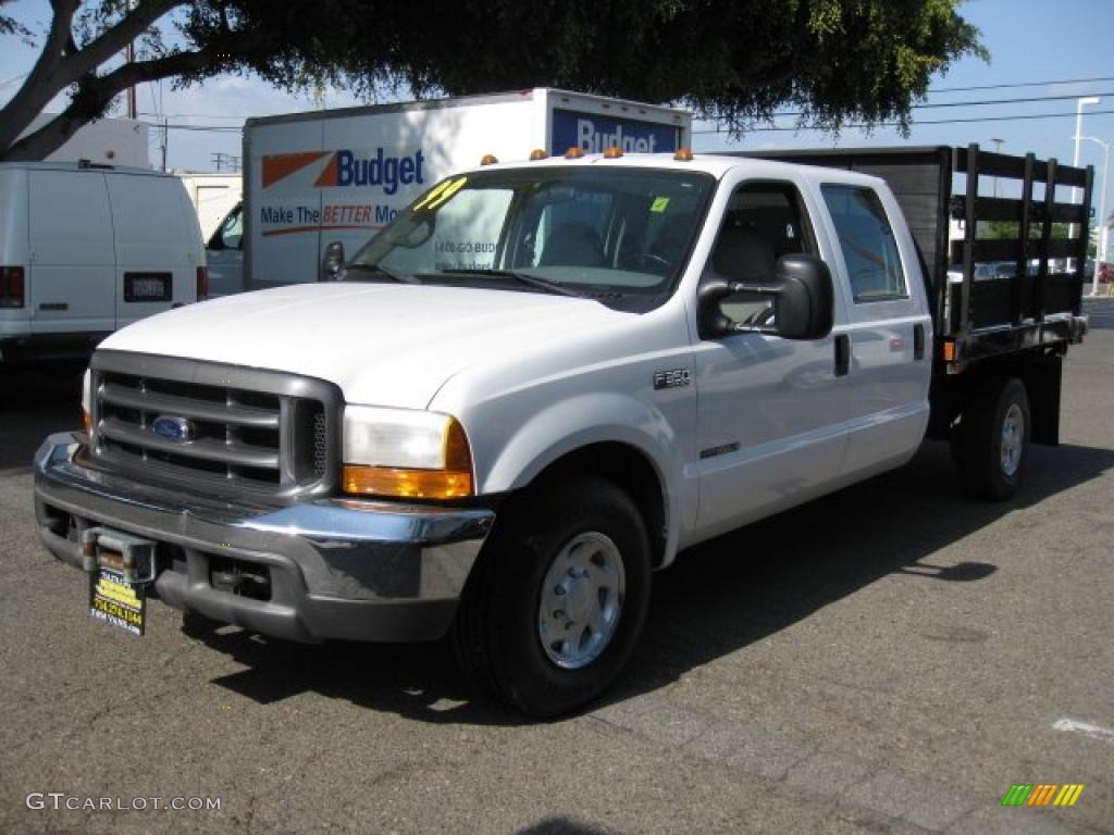 1999 F350 Super Duty XL Crew Cab Chassis Stake Truck - Oxford White / Medium Graphite photo #3