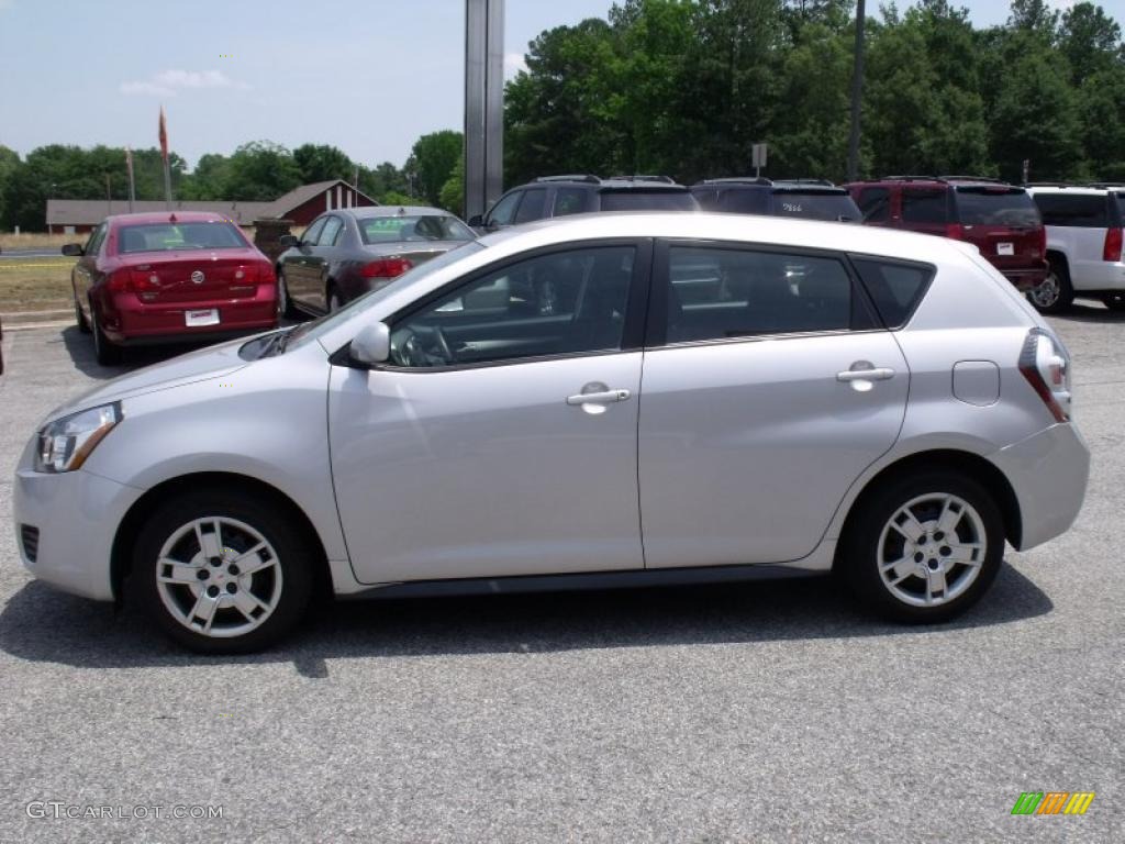 Liquid Platinum Metallic 2010 Pontiac Vibe 2.4L Exterior Photo #49735393