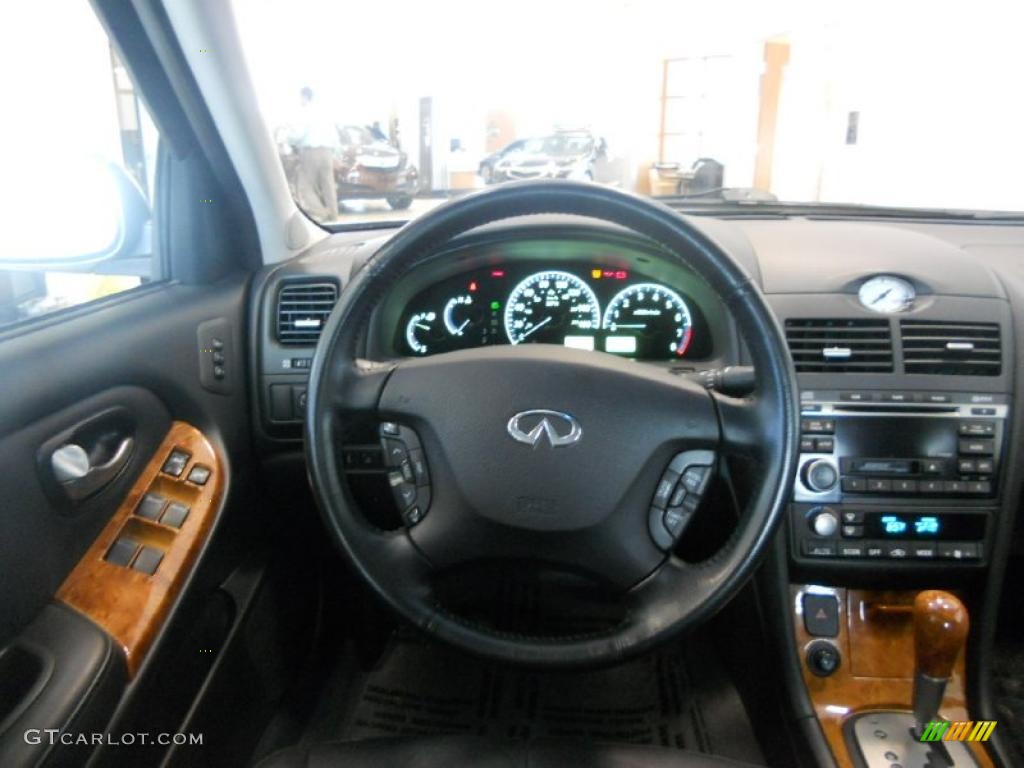 2004 Infiniti I 35 Graphite Dashboard Photo #49735561