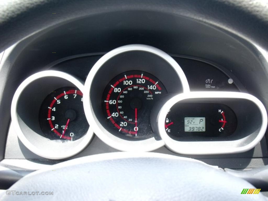 2010 Pontiac Vibe 2.4L Gauges Photo #49735648