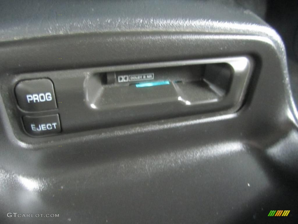 2002 S10 LS Crew Cab 4x4 - Space Blue Metallic / Graphite photo #26