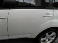 Diamond White Pearl - Outlander XLS Photo No. 4