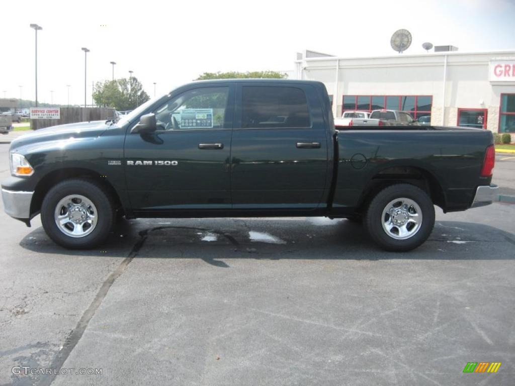 2011 Ram 1500 ST Crew Cab 4x4 - Hunter Green Pearl / Dark Slate Gray/Medium Graystone photo #8