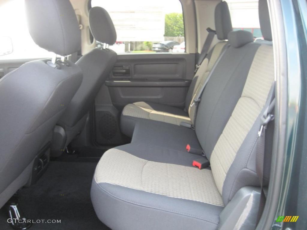 2011 Ram 1500 ST Crew Cab 4x4 - Hunter Green Pearl / Dark Slate Gray/Medium Graystone photo #14