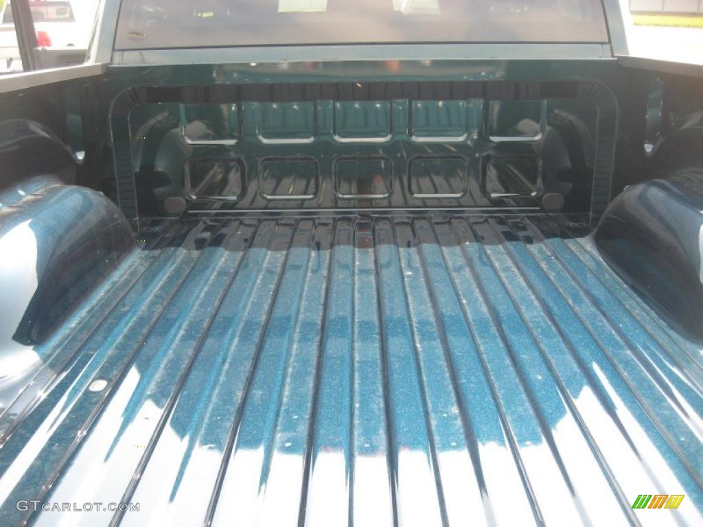 2011 Ram 1500 ST Crew Cab 4x4 - Hunter Green Pearl / Dark Slate Gray/Medium Graystone photo #15