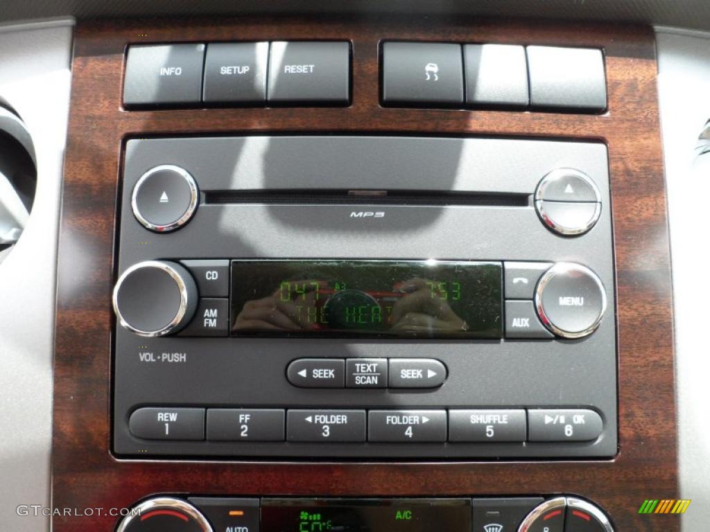 2011 Ford Expedition XLT Controls Photo #49742182