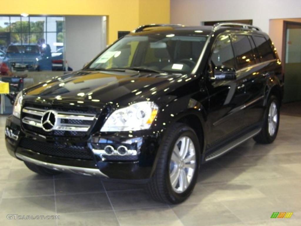 2011 GL 450 4Matic - Black / Black photo #1