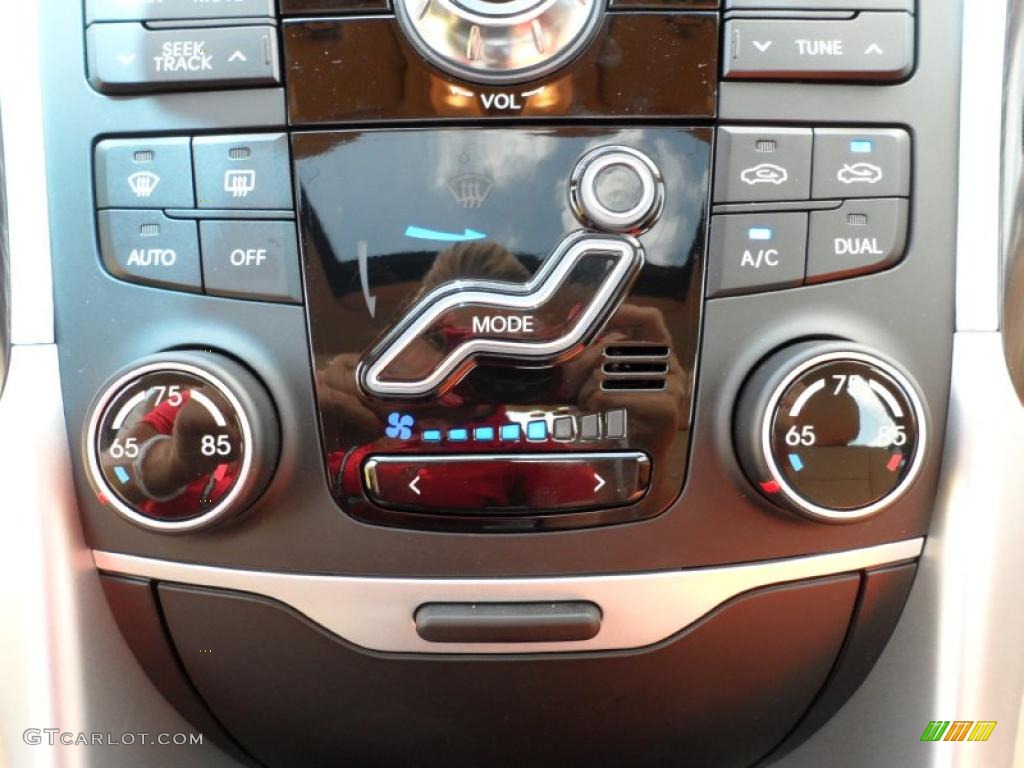 2011 Hyundai Sonata Limited 2.0T Controls Photo #49742860